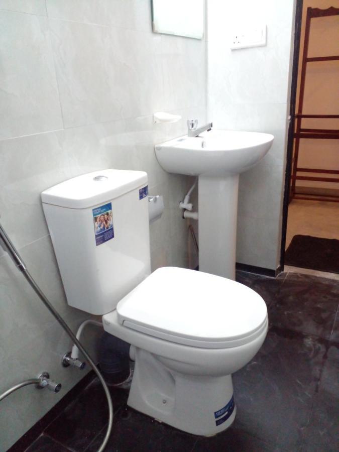 Waves Hotel Hikkaduwa Ngoại thất bức ảnh