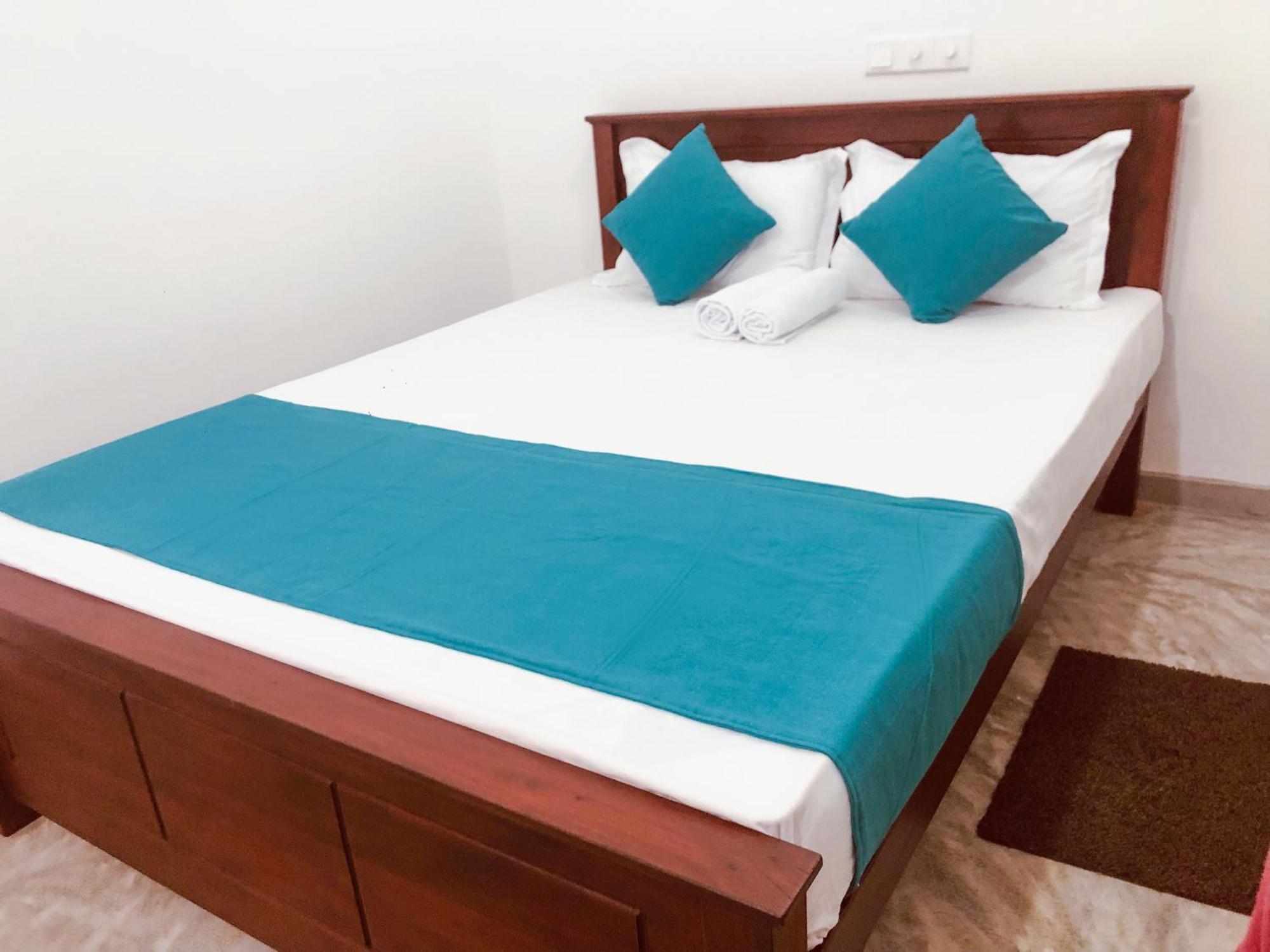 Waves Hotel Hikkaduwa Ngoại thất bức ảnh