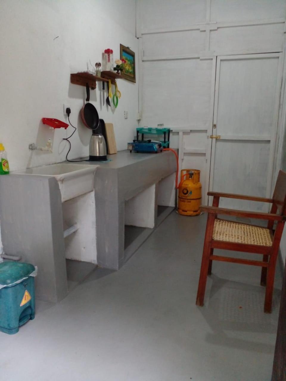 Waves Hotel Hikkaduwa Ngoại thất bức ảnh